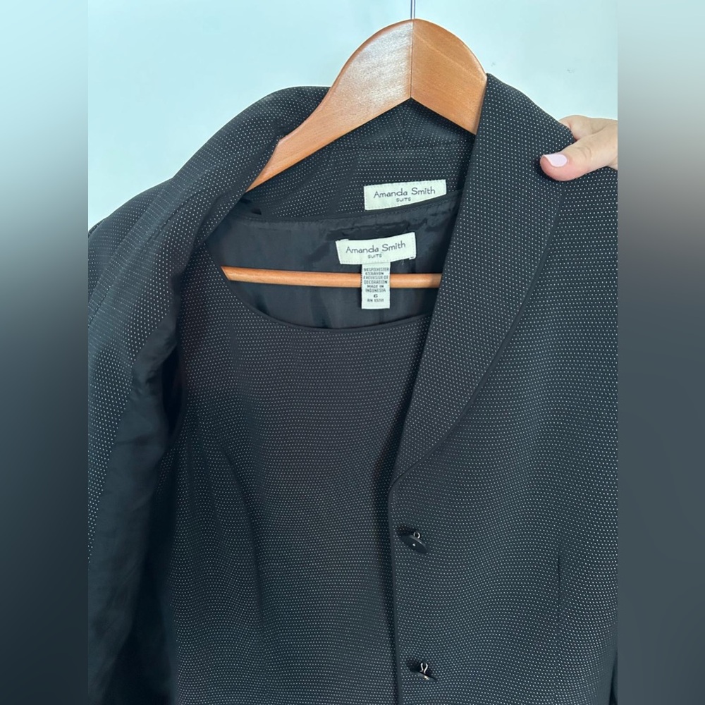 Amanda Smith black blazer jacket with sleeve less top